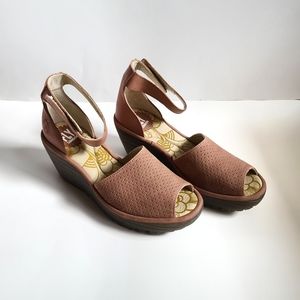 Fly london wedge sandal